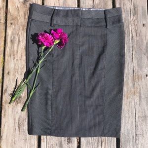 Guess pencil skirt pinstriped